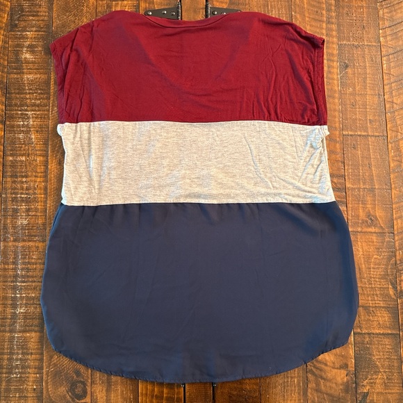 Striped Pocket T-shirt - Picture 2 of 3
